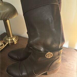 Elegant Dark Brown Leather Boots with Gold Emblem
